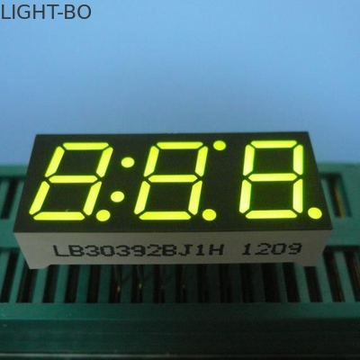 ราคาดี 0.39 "จอแสดงผล LED สามสีเขียวสามเหลี่ยมสำหรับตัวบ่งชี้แผงอินทราเน็ต ออนไลน์