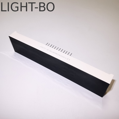 8 หลัก 17 มิลลิเมตร 360 องศา 100000 ชั่วโมง จอ LED ที่กําหนดเอง มีอายุการใช้งานยาวนานในสีดํา