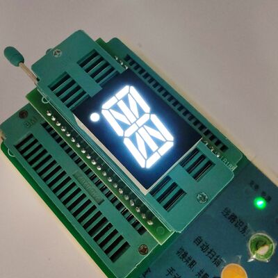 จอแสดงผล LED อัลฟ่าตัวเลข 16 ส่วน สีขาว สำหรับตัวบ่งชี้ลิฟต์