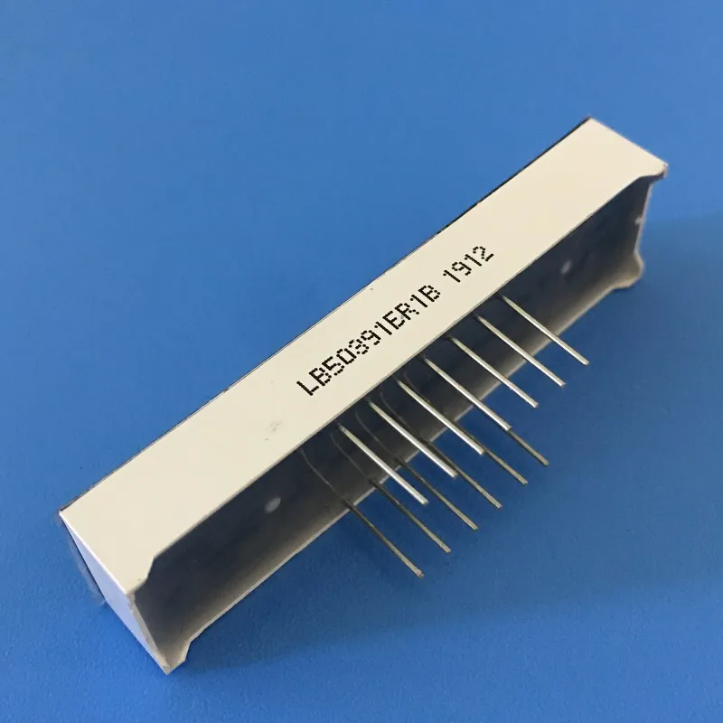 สีแดงสว่างสุด 7 ช่อง LED Display 0.39 นิ้ว 5 หลัก Common Anode สําหรับเครื่องแปลงความถี่ดิจิตอล 1